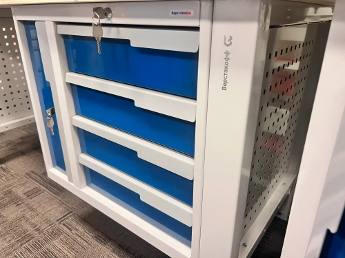 CTR 1632.L26.5-2 Верстак слесарный 2165x1593x743 мм